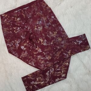 Victoria Sport Maroon and Metallic Camo Total Knockout Tight Size L EUC